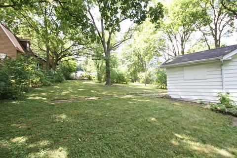 39203 N Jackson Dr, Spring Grove, IL 60081 photo 2