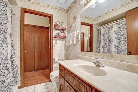 7907 W 80th Pl, Bridgeview, IL 60455 photo 21