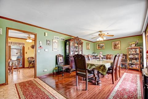 7907 W 80th Pl, Bridgeview, IL 60455 photo 4