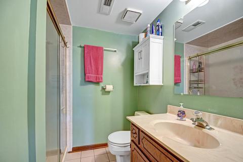 7907 W 80th Pl, Bridgeview, IL 60455 photo 15
