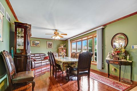 7907 W 80th Pl, Bridgeview, IL 60455 photo 2