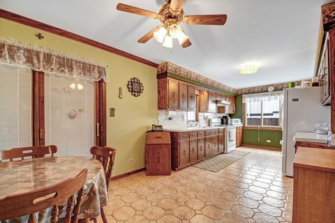 7907 W 80th Pl, Bridgeview, IL 60455 photo 6