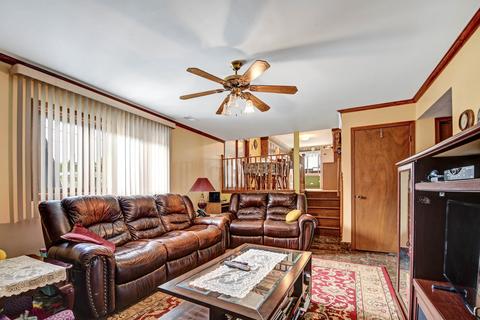 7907 W 80th Pl, Bridgeview, IL 60455 photo 13