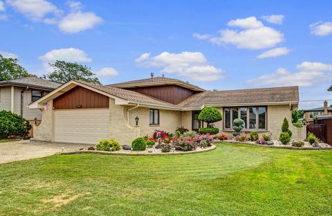 7907 W 80th Pl, Bridgeview, IL 60455 photo 1