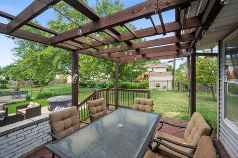 2020 Hilltop Rd, Hoffman Estates, IL 60169 photo 23