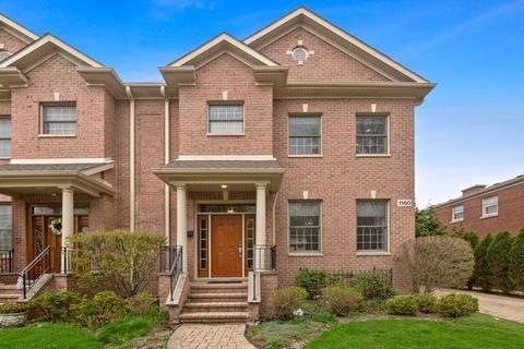 1150 Pine St, Glenview, IL 60025 photo 1