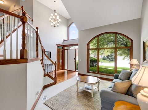 2700 Ginger Woods Dr, Aurora, IL 60502 photo 5