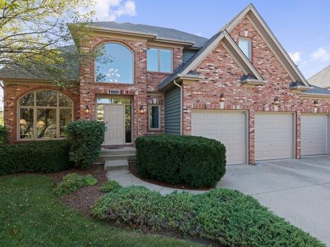2700 Ginger Woods Dr, Aurora, IL 60502 photo 1
