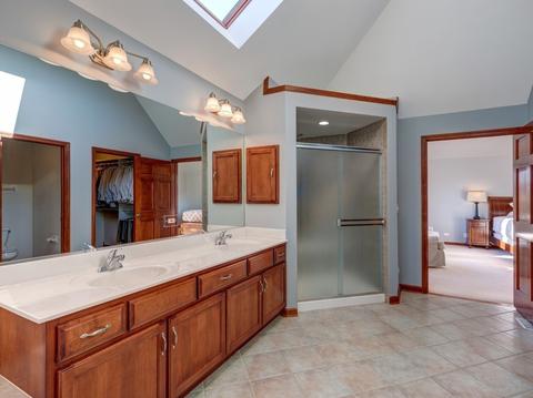 2700 Ginger Woods Dr, Aurora, IL 60502 photo 17