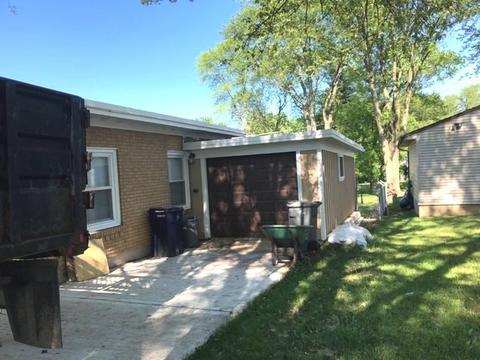 657 Harrison St, Elgin, IL 60120 photo 2