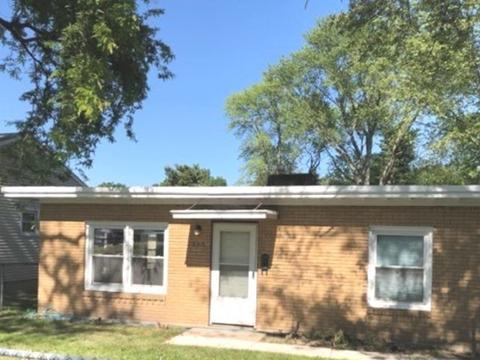 657 Harrison St, Elgin, IL 60120 photo 1