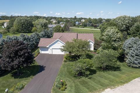5218 E Bent Tree Ct, Byron, IL 61010 photo 1