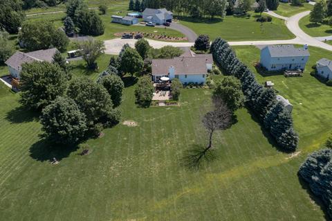 5218 E Bent Tree Ct, Byron, IL 61010 photo 39