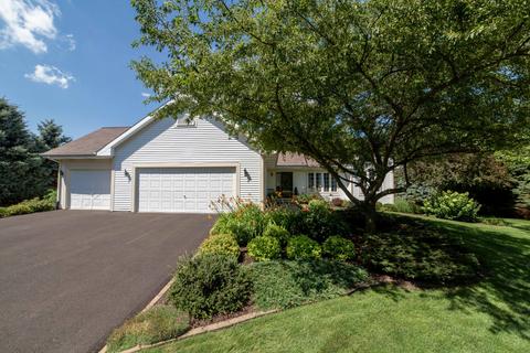5218 E Bent Tree Ct, Byron, IL 61010 photo 3