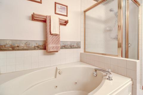 1204 Coldspring Rd, Elgin, IL 60120 photo 20