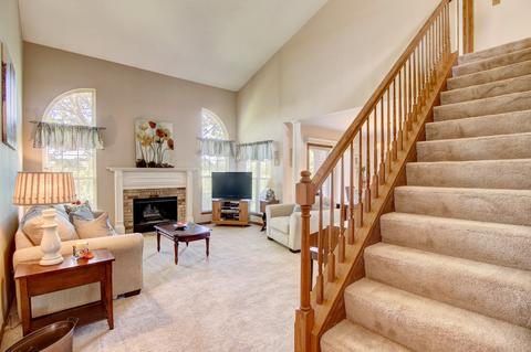 1204 Coldspring Rd, Elgin, IL 60120 photo 12