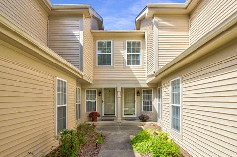1204 Coldspring Rd, Elgin, IL 60120 photo 3