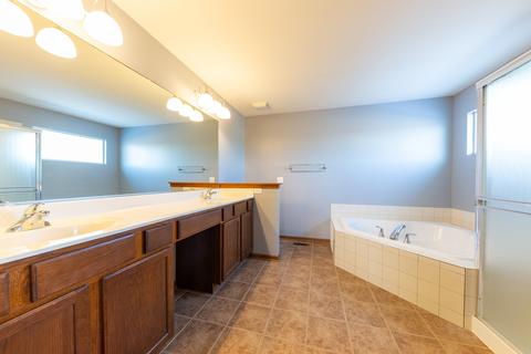2012 Carter Ct, Mchenry, IL 60051 photo 10