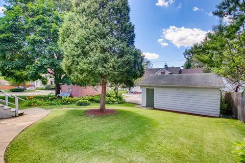 558 Center St, Elgin, IL 60120 photo 10