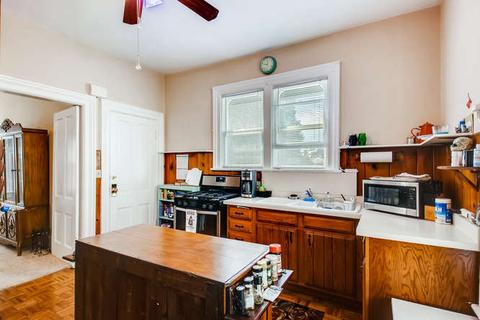 558 Center St, Elgin, IL 60120 photo 5