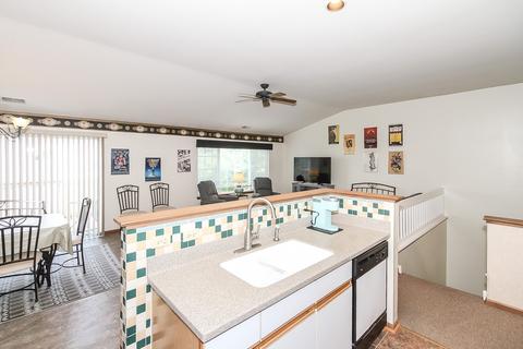 2255 Briar Ct #2255, Hoffman Estates, IL 60169 photo 10