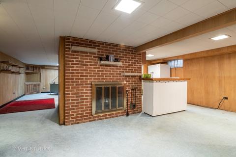 305 E Sunset Rd, Mount Prospect, IL 60056 photo 17