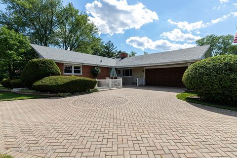 305 E Sunset Rd, Mount Prospect, IL 60056 photo 2