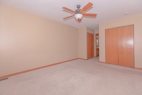 2170 W Adobe Dr, Addison, IL 60101 photo 11