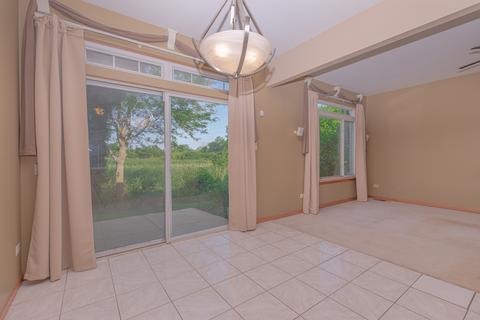2170 W Adobe Dr, Addison, IL 60101 photo 7