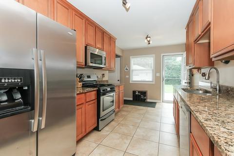 175 Chandler Ln, Hoffman Estates, IL 60169 photo 6