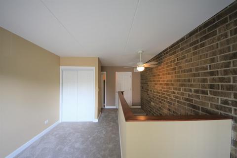 1104 Kenneth Cir, Elgin, IL 60120 photo 9