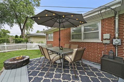 2240 Pine St, Des Plaines, IL 60018 photo 34