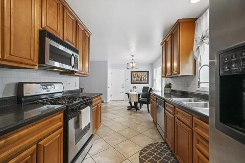 2240 Pine St, Des Plaines, IL 60018 photo 14