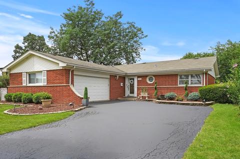 2240 Pine St, Des Plaines, IL 60018 photo 2