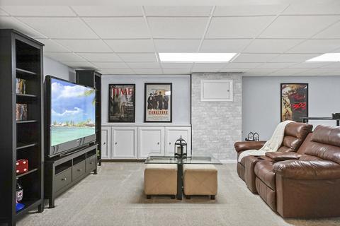 2240 Pine St, Des Plaines, IL 60018 photo 25