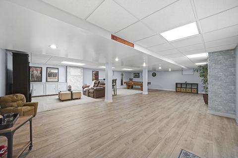 2240 Pine St, Des Plaines, IL 60018 photo 24
