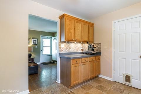 4807 Bonner Dr, Mchenry, IL 60050 photo 6