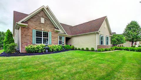 1070 Deerpath Rd, Aurora, IL 60506 photo 1