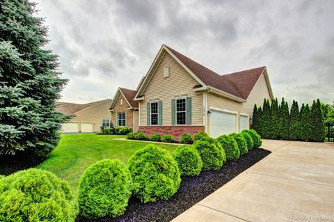 1070 Deerpath Rd, Aurora, IL 60506 photo 2