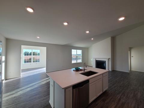 6813 Galway Dr, Mchenry, IL 60050 photo 4