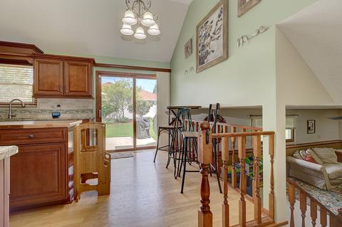 15511 S Creekside Dr, Plainfield, IL 60544 photo 8