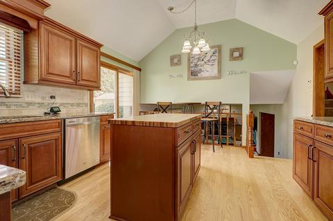 15511 S Creekside Dr, Plainfield, IL 60544 photo 7