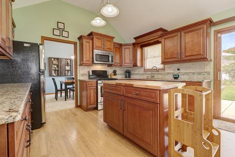 15511 S Creekside Dr, Plainfield, IL 60544 photo 5