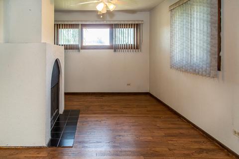 490 Illinois Blvd, Hoffman Estates, IL 60169 photo 11