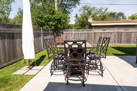 490 Illinois Blvd, Hoffman Estates, IL 60169 photo 17