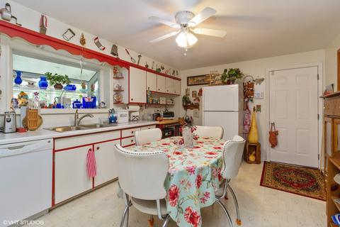 1355 Hawthorne Cir, Kankakee, IL 60901 photo 6