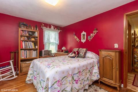 1355 Hawthorne Cir, Kankakee, IL 60901 photo 8