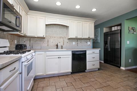 3054 Lowe Rd, Kankakee, IL 60901 photo 8