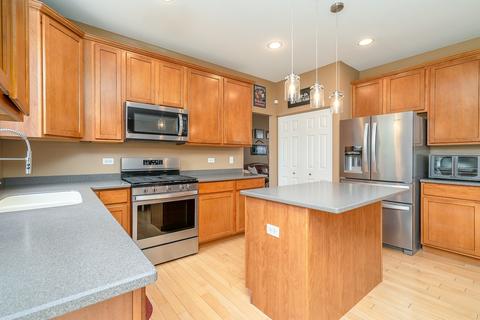 1505 Broadlawn Dr, Plainfield, IL 60586 photo 6