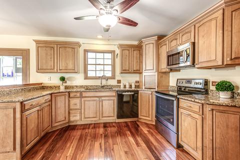 4727 Middle Rd, Gurnee, IL 60031 photo 8